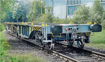  ?? ?? Firma Walbo se přeoriento­vala na železniční výrobu, říká její šéf Jindřich Samuhel.
Foto Walbo