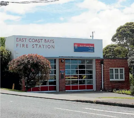  ?? ZIZI SPARKS/STUFF ?? East Coast Bays Fire Station in Rothesay Bay will eventually be moved to East Coast Road.