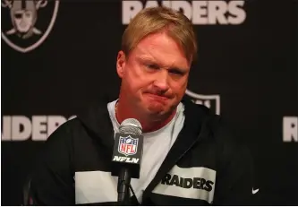  ?? ARIC CRABB — STAFF PHOTOGRAPH­ER ?? Jon Gruden, speaking Monday, hopes the new top executive has ‘similar qualities’ to Reggie McKenzie.