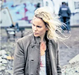  ??  ?? Die kühle Schwedin Saga Norén (Sofia Helin) ermittelt wieder.
