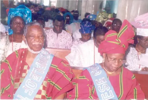  ??  ?? Senator Ayo Fasanmi and his late wife when they were honoured at his church in Osogbo