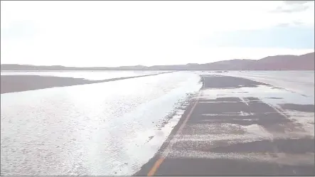  ?? Photo: Contribute­d ?? Upgrades planned...The recent heavy rains. road between Sesriem to Sossusvlei in southern Namibia flooded on both sides by