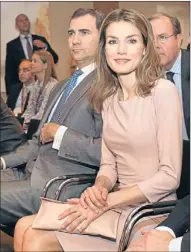  ?? ANDREW BURTON / REUTERS ?? La princesa Letícia vestida de rosa