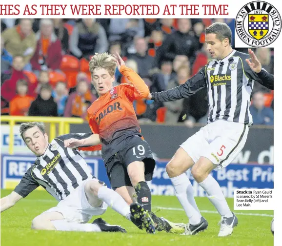  ??  ?? Dundee Utd ........... 4 St Mirren............... 0
Stuck in Ryan Gauld is snared by St Mirren’s Sean Kelly (left) and Lee Mair.