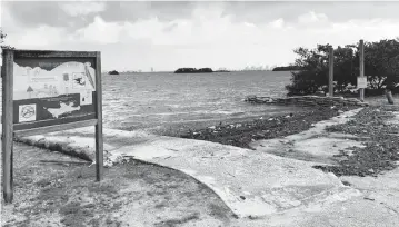  ?? LINDA ROBERTSON
lrobertson@miamiheral­d.com ?? The boat ramp adjacent to Legion Park is blighted with seaweed and trash and has been closed since 2009.