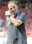  ?? FOTO: EIBNER/LANGER/IMAGO ?? Hat die Fehler, die zum 1:1-Ausgleich gegen Bielefeld geführt haben klar angesproch­en und aufgearbei­tet: FCH-Trainer Frank Schmidt.