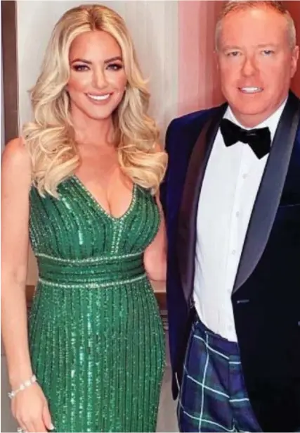  ?? ?? PPE puzzle: Baroness Mone with her second husband, billionair­e businessma­n Doug Barrowman