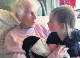  ??  ?? Best buds Louisa and little Elle share 107 years between them
