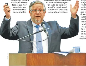  ??  ?? EXPERTO. El secretario de Salud de la Nación, Adolfo Rubinstein, explicó los componente­s del programa.