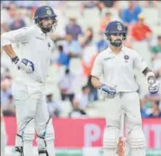  ?? AP ?? Virat Kohli (right) added 92 in the last two partnershi­ps.