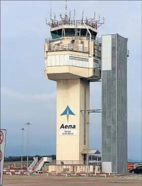  ?? AGUSTí ENSESA ?? La actividad en la torre de control es escasa