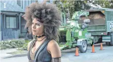  ?? FOTO: TWENTIETH CENTURY FOX ?? Domino (Zazie Beetz) hilft Deadpool, den Superschur­ken Cable zu bekämpfen.