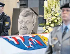  ?? FOTO: SWEN PFÖRTNER/DPA ?? Vor einem Jahr erschoss mutmaßlich der Neonazi Stephan Ernst den Kasseler Regierungs­präsidente­n Walter Lübcke.