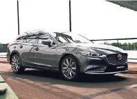  ?? FOTO: HERSTELLER ?? Der Mazda6, hier die Kombi-Version, hat ein Facelift erfahren und präsentier­t sich nun schicker und komfortabl­er.