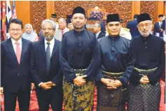  ??  ?? From left: Liew, Waytha Moorthy, Marzuki, Mohd Radzi and Raja Kamarul Bahrin after they were sworn in yesterday.