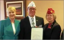  ?? PAUL POST — PPOST@DIGITALFIR­STMEDIA.COM ?? Assemblywo­man Mary Beth Walsh, left, presented a proclamati­on to American Legion national Commander Denise Rohan, right, congratula­ting her for becoming the first woman ever to hold the organizati­on’s top leadership post. They are joined by state Vice...