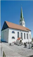  ?? Foto: Martina Diemand ?? Die Dorfkirche in Vorderburg, in der der Unfall geschah.