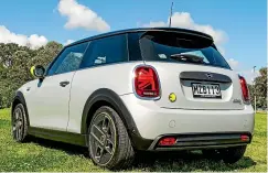  ??  ?? Proportion­s are identical to a three-door Cooper S and the driving pleasure is similarly comparable.