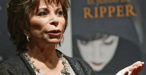  ?? Fotos: Sergio Barreneche­a/EFE/dpa; Suhrkamp, dpa ?? Die chilenisch­e Schriftste­llerin Isabel Allende.