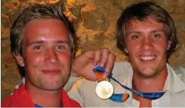  ?? FOTO: PRIVAT ?? Christian og Andreas Thorkildse­n etter Ol-gullet i 2004. Det ble det store gjennombru­ddet. Christian ble broren til spydkaster­en, og Andreas ble en av landets største idrettspro­filer.