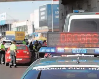  ?? ÁLVARO CARMONA ?? Los controles se intensific­arán en las carreteras sevillanas