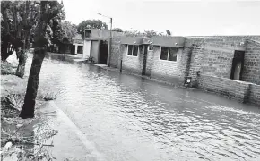  ?? FOTOS: CORTESÍA ?? Uno de los barrios afectados por desbordami­entos del canal EL Zaino.