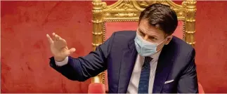  ??  ?? ANSA
Premier. Giuseppe Conte, dopo l’ok al Senato, punta a rafforzare la maggioranz­a