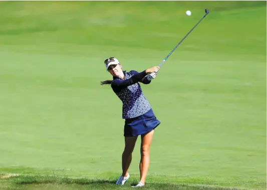  ?? PHOTO GETTY IMAGES ?? Anne-Catherine Tanguay (photo) a conclu la première journée du tournoi présenté à Indianapol­is avec six coups de retard sur la meneuse, Lizette Salas. L’autre Québécoise, Maude-Aimée LeBlanc est au 55e rang.