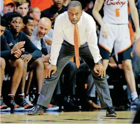  ?? TERRY, THE OKLAHOMAN] [PHOTO BY BRYAN ?? Coach Mike Boynton’s Oklahoma State team lost its fourth straight game Sunday night, losing 79-56 to Nebraska. The Cowboys are 4-6 in Boynton’s second season.