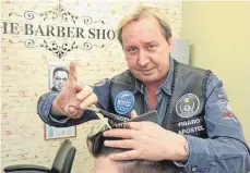  ?? FOTO: GERD MÄGERLE ?? Claus Niedermaie­rs Idee der Barber Angels verbreitet sich immer weiter.