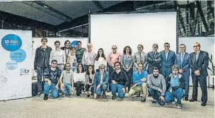  ??  ?? Los representa­ntes de las start-up finalistas de la primera edición del programa Síty junto a sus mentores