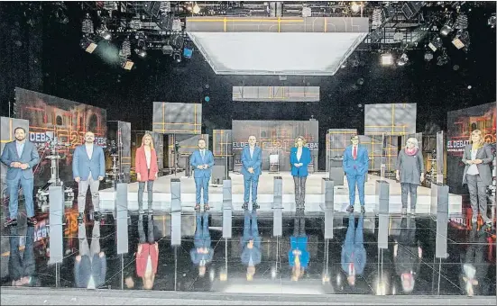  ?? TV3 / ACN ?? Garriga, Fernández, Albiach, Aragonès, Carrizosa, Chacón, Illa, Sabater y Borràs, anoche justo antes del inicio del debate electoral en TV3