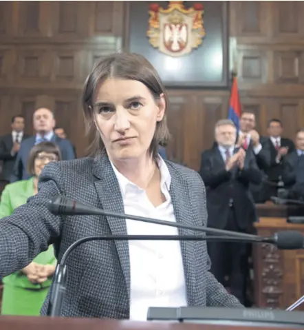  ??  ?? PRVA GAY MINISTRICA I PREMIJERKA Ana Brnabić bila je prva gay ministrica u Srbiji, a sada je i prva gay nestranačk­a mandatarka Vlade Republike Srbije