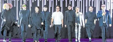  ??  ?? At last year’s reunion show: Furne One, Michael Cinco, Cary Santiago, Ezra Santos, Jojie Lloren, Lesley Mobo, Chito Vijandre, Joey Samson and Rajo Laurel