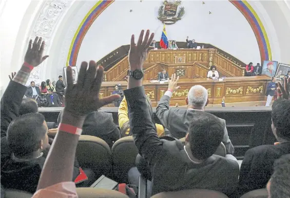  ?? AFP ?? Acto. Una sesión ayer de la cuestionad­a Asamblea Constituye­nte venezolana impuesta por el chavismo para barrer al Congreso y la oposición.