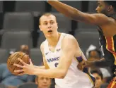  ?? Rich Pedroncell­i / Associated Press ?? Alen Smailagic, a power forward/center, will likely start the season in the G League.