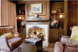  ?? PICTURE: HOUSTONIAN CLUB ?? IN STYLE: The Capitol Suite fireplace at the Houstonian Club.