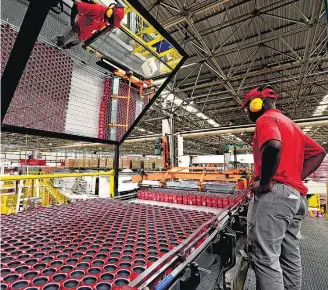  ?? MIRIAN FICHTNER/COCA-COLA -28/12/2016 ?? Cenário. Medida foi tomada para bancar ‘bolsa caminhonei­ro’ e deve ser mantida este ano