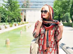  ??  ?? Good company: Joanna Lumley visited Tehran in her travelogue Silk Road Adventure