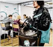  ?? THE NEW YORK TIMES TOM JAMIESON / ?? The Deliveroo offices in central London. As selfemploy­ed workforces and nontraditi­onal work contracts proliferat­e at companies like Deliveroo, government­s and courts are considerin­g tougher protection­s.