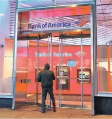  ??  ?? Bank of America incorporó ideas de modelos de aprendizaj­e automático en la publicació­n de investigac­ión de divisas.