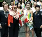  ??  ?? ■ OVETTE RICALE ug ang Presidente sa Miss Philippine­s Foundation Inc. nga si Gareth Blanco.