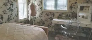  ??  ?? One of the bedrooms in the 2019 Cash & Cars lottery home has a floral motif.