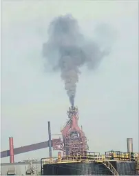 ?? ENVIRONMEN­T HAMILTON ?? Environmen­t Hamilton posted photos of “bleeder emissions” from ArcelorMit­tal Dofasco’s blast furnace on Friday morning.