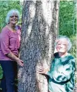  ?? Foto: Hieronymus Schneider ?? Christel Vogel und Benno von Rechen berg haben zusammen das Buch „Zwi schen Baum und Traum“geschaffen.