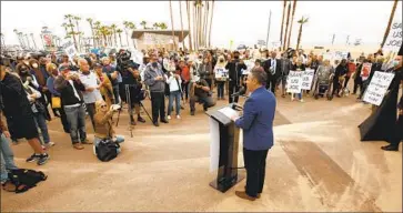  ?? Al Seib Los Angeles Times ?? CITY COUNCILMAN and mayoral candidate Joe Buscaino holds a news conference in Venice in June to announce his plans on homelessne­ss. It would take 65,000 signatures to get his measure before voters in 2022.