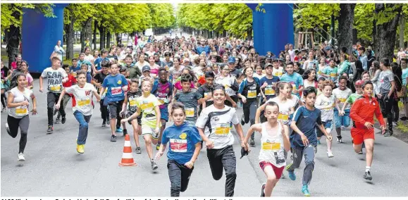  ??  ?? 1400 Kinder nahmen Ende Juni beim 5. U-Run for Kids auf der Prater Hauptallee in Wien teil