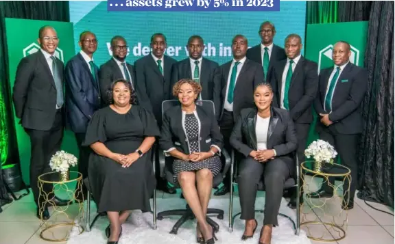  ?? ?? ▲The Nedbank Eswatini ExCO led by MD Fikile Nkosi (middle front row) during the presentati­on of the 2023 financials.