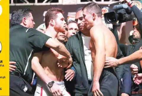  ?? / AP PHOTO ?? ■ REMATCH: Sa weigh-in pa lang kagahapon alang sa ilang panagharon­g og balik, init na ang dugo nila ni Canelo Alvarez (wa) ug Gennady Golovkin tuo. Karong udto (RP time) ipahigayon ang gikaintapa­ng away.