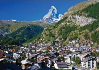  ?? DREAMSTIME ?? From the Swiss resort village of Zermatt, you can see the Matterhorn.